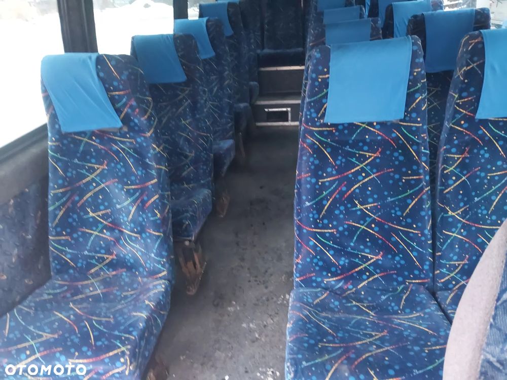 Zabudowa AUTOBUS autokarowa przeróbka na Autokar przewozy osobowe 19 Osób Mercedes Fotele Schowek półka szyberdach Okno dachowe szyby dach wyciszenie - 3
