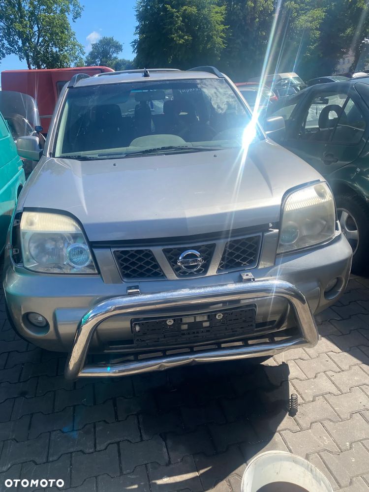 Nissan X-trail 2,2 D na części - 4
