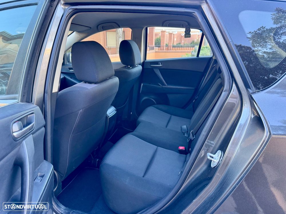 Mazda 3 Hatchback MZ-CD 1.6 Exclusive Plus Cin./Beje - 16