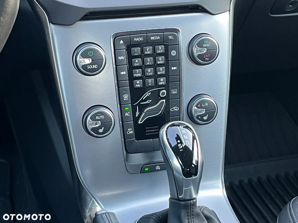 Volvo V40 T3 Drive-E Inscription - 27