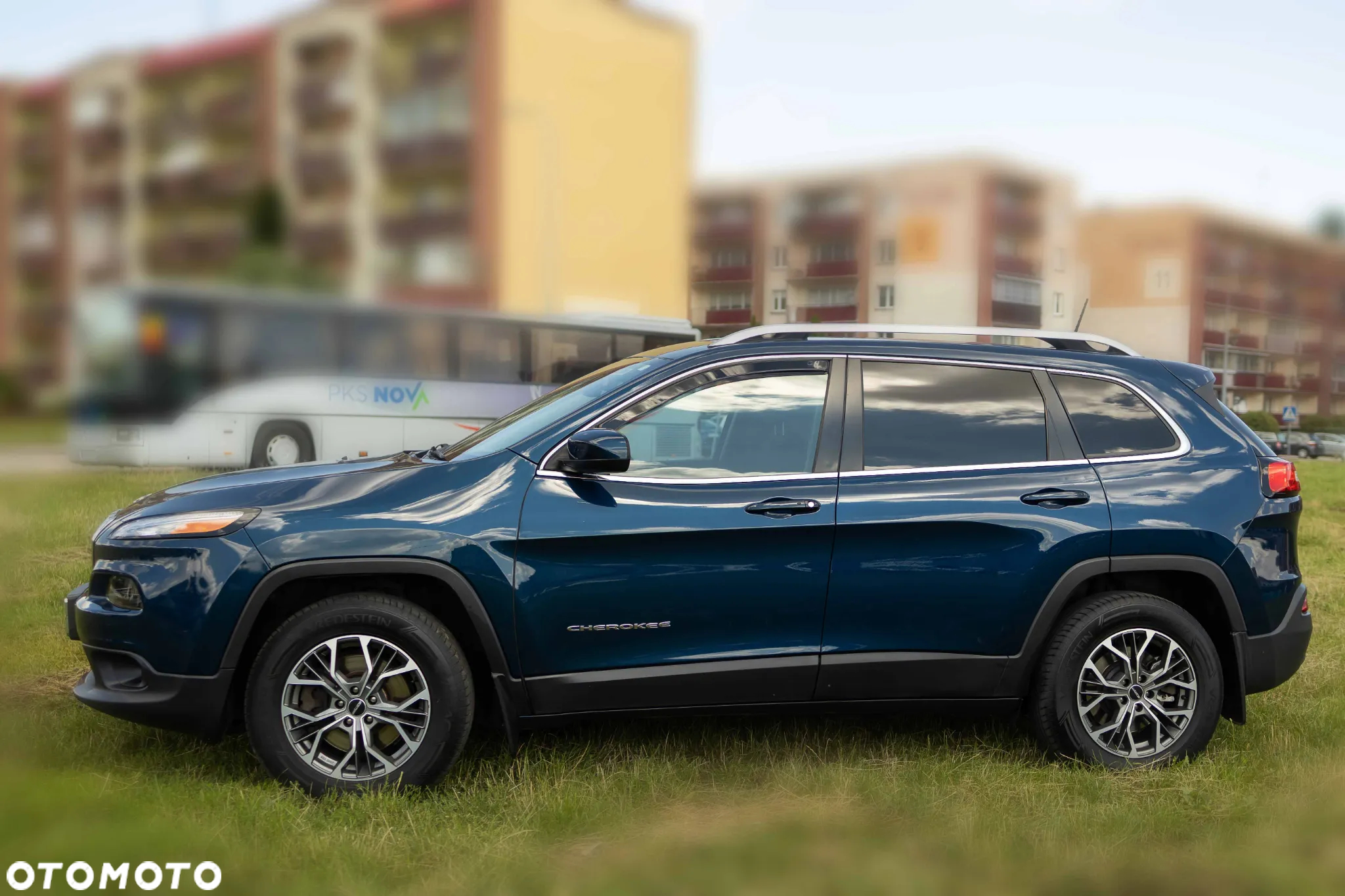 Jeep Cherokee - 3