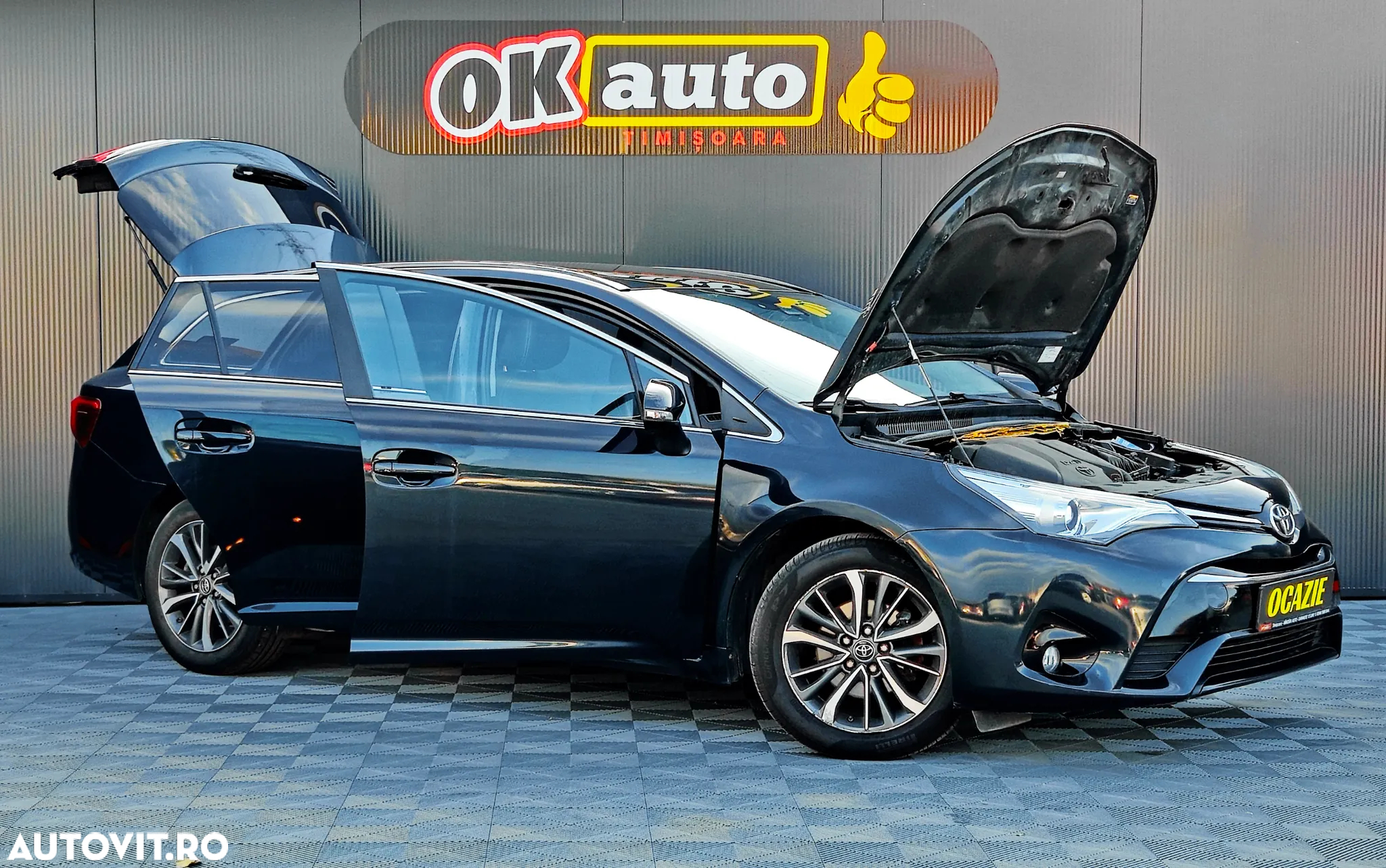 Toyota Avensis 1.6 D-4D Executive - 32