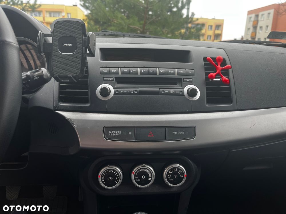 Mitsubishi Lancer 1.8 Invite - 7