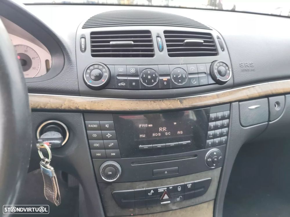 Mercedes-Benz E 220 CDI Avantgarde - 18