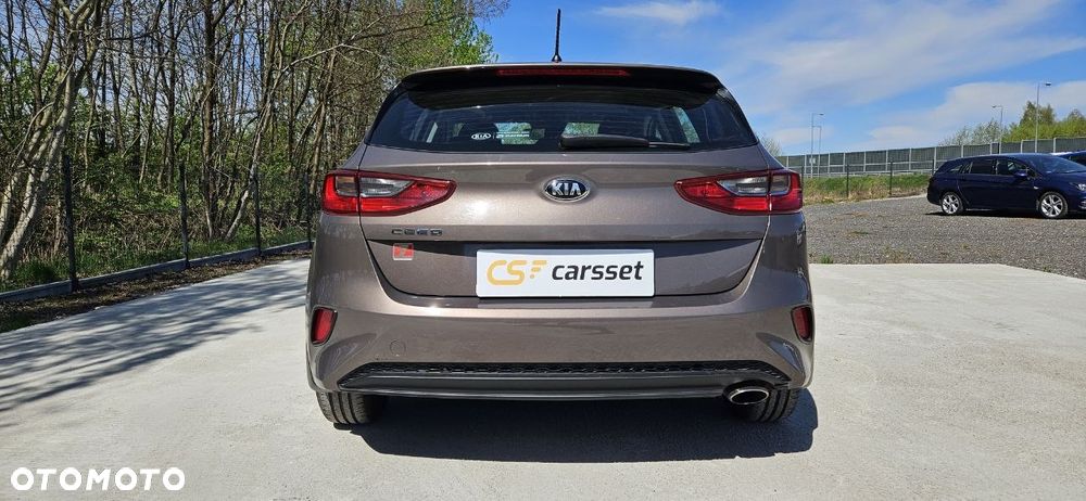 Kia Ceed 1.4 M - 10