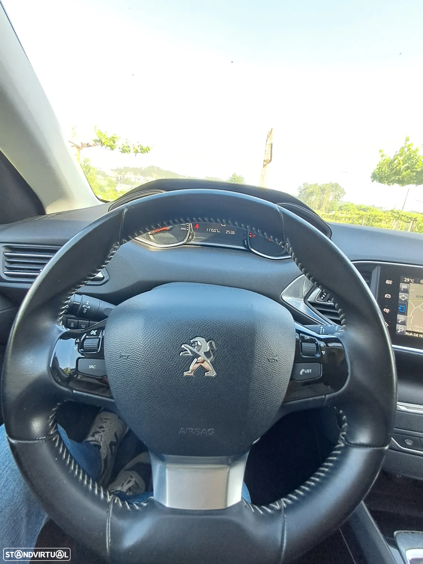 Peugeot 308 1.2 PureTech Style J17 - 16