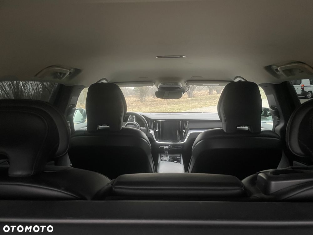 Volvo V60 D3 Geartronic Momentum - 25