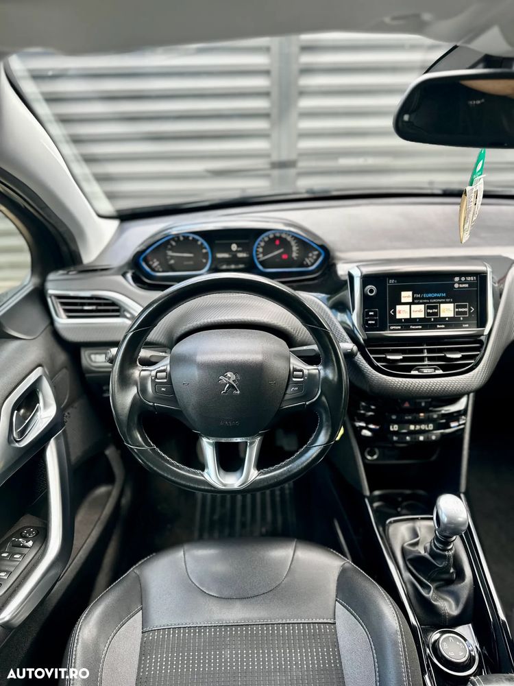 Peugeot 2008 - 14