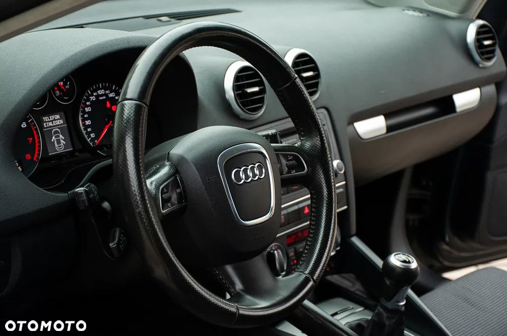 Audi A3 Sportback 1.6 Attraction - 37