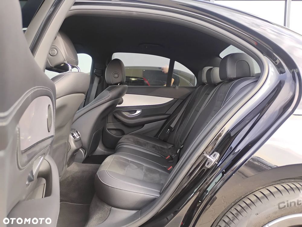 Mercedes-Benz Klasa E 220 d 4-Matic AMG - 12