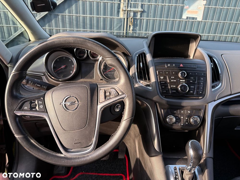 Opel Zafira - 14