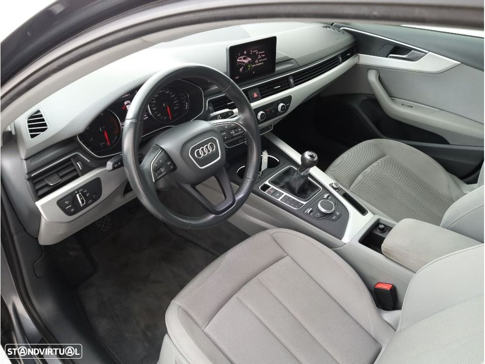 Audi A4 Avant 2.0 TDI - 14