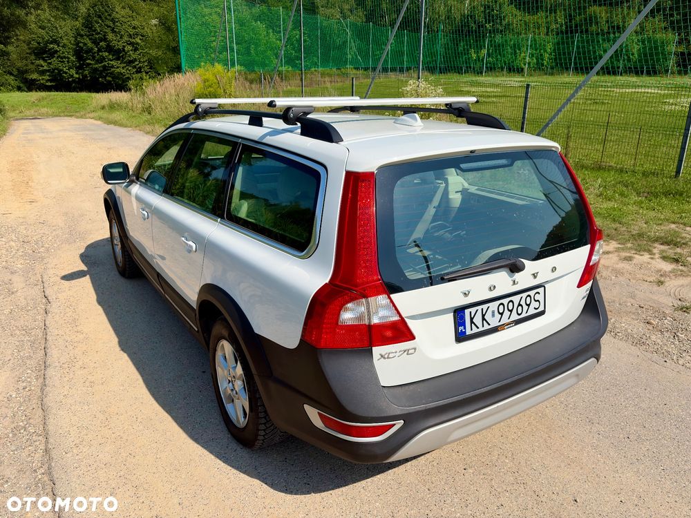 Volvo XC 70 - 18