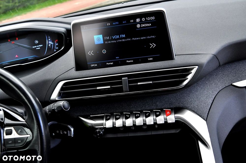 Peugeot 3008 1.2 PureTech Allure S&S - 31