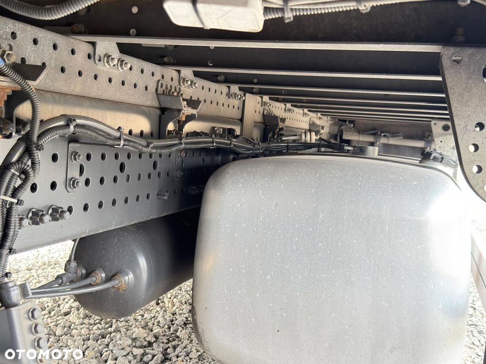 Mercedes-Benz ACTROS 1833 / FIRANKA/ WINDA / NOWY TACHOGRAF G2V2 / 19PALET / 8TON ŁADOWNOŚCI / AUTOMAT / DUŻY SILNIK  / SYPIALKA / SERWISOWANY / 2018 / JAK NOWY  / - 18