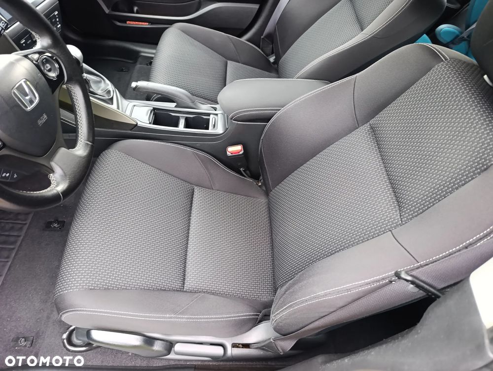 Honda Civic 1.6 i-DTEC Comfort Black Edition - 16