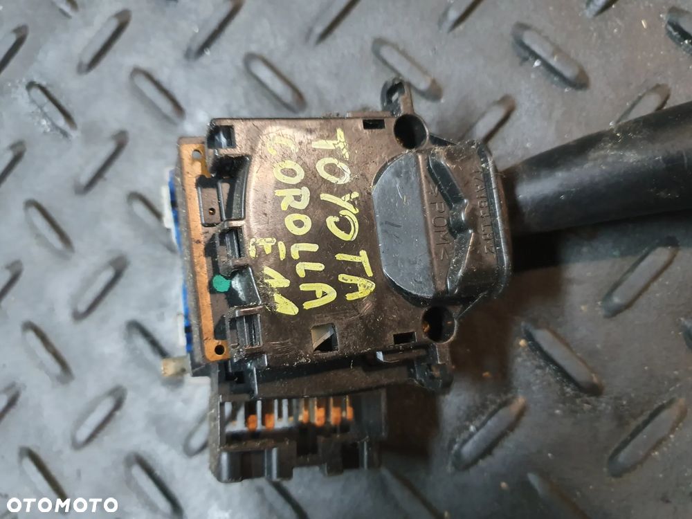 PRZEŁĄCZNIK ZESPOLONY TOYOTA COROLLA E11 - 2