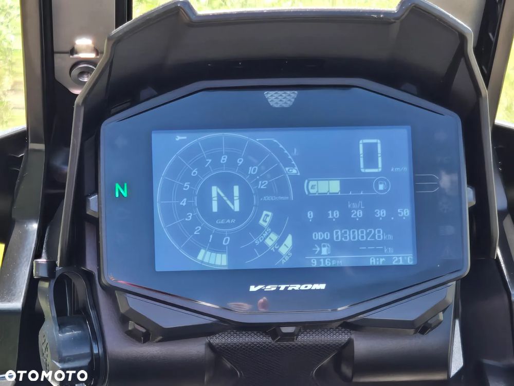 Suzuki V-STROM - 14