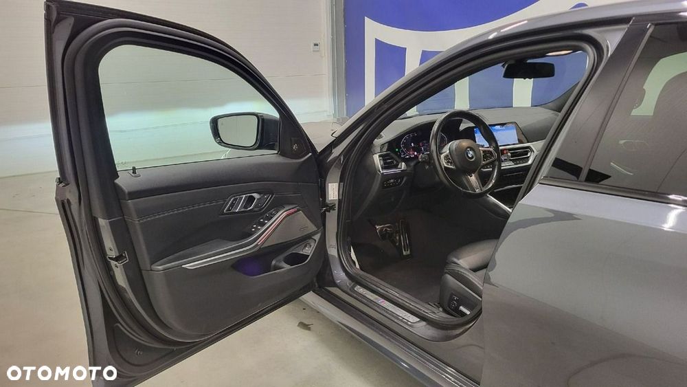 BMW Seria 3 - 11