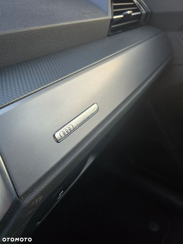 Audi Q3 45 TFSI e S Line S tronic - 24