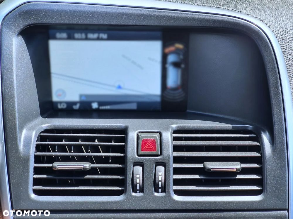 Volvo XC 60 T5 Summum - 8