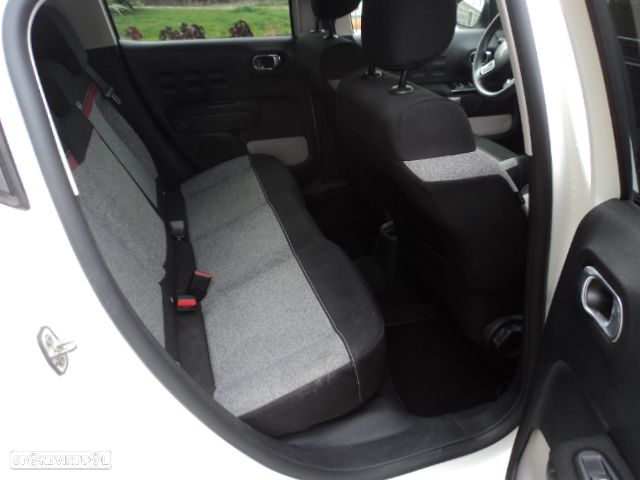 Citroën C3 1.2 PureTech Shine - 13