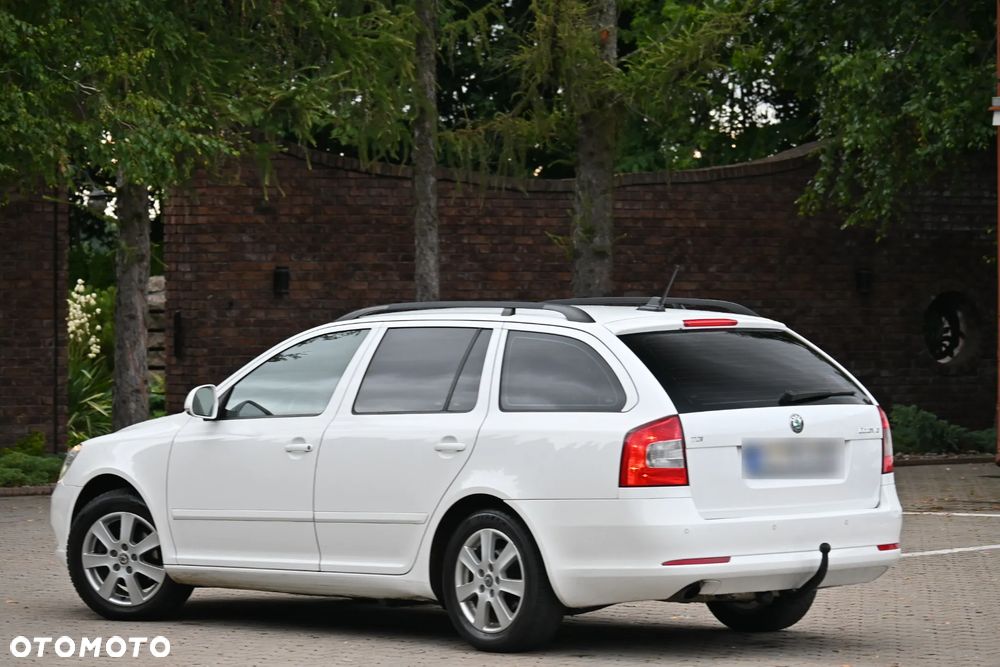 Skoda Octavia 2.0 TDI DSG Laurin & Klement - 14
