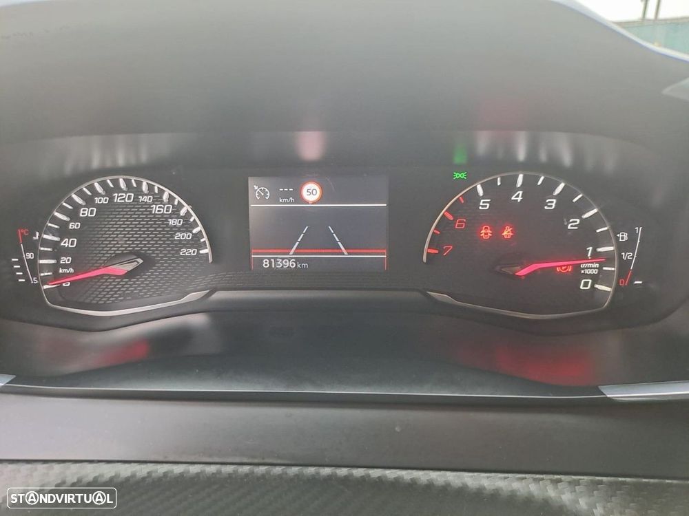 Peugeot 2008 1.2 PureTech Allure - 16