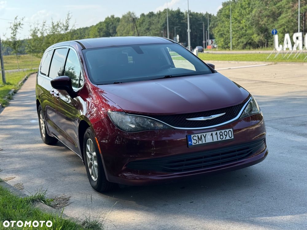 Chrysler Pacifica - 4