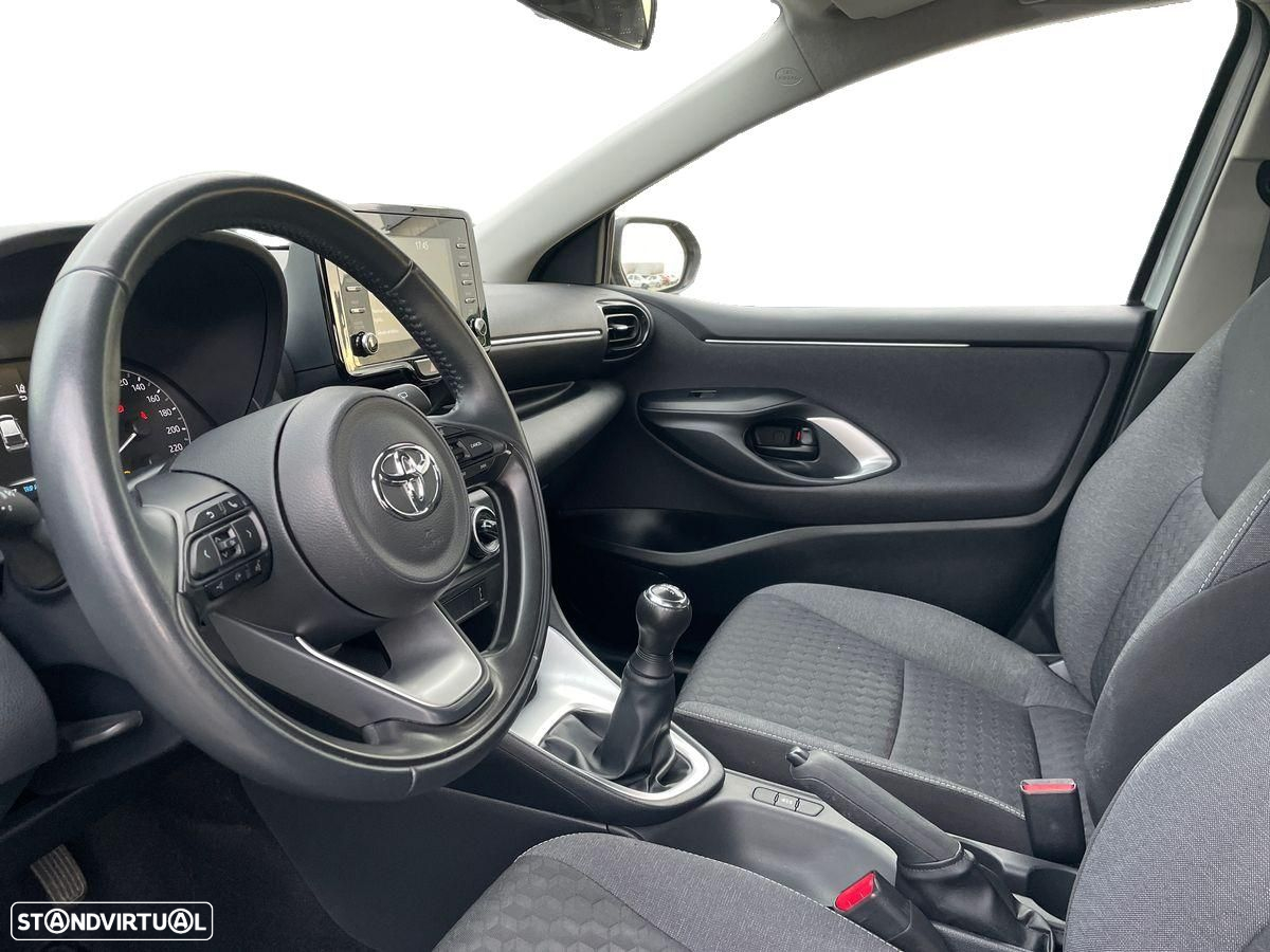 Toyota Yaris 1.0 VVT-i Comfort Plus - 4