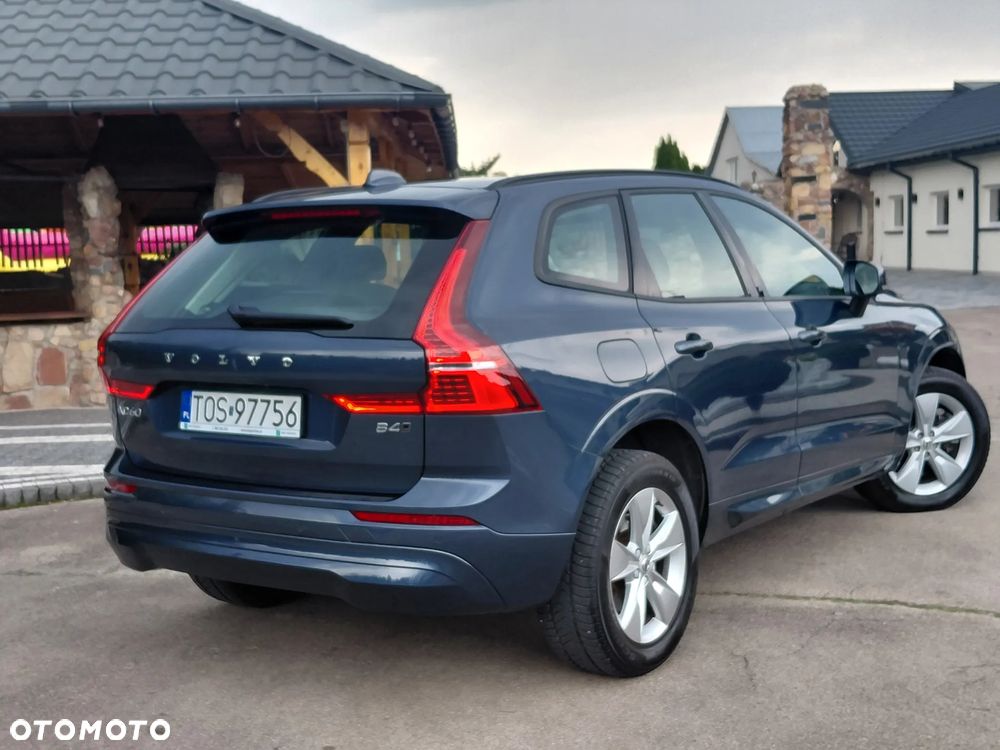 Volvo XC 60 B4 D AWD Geartronic Momentum - 4