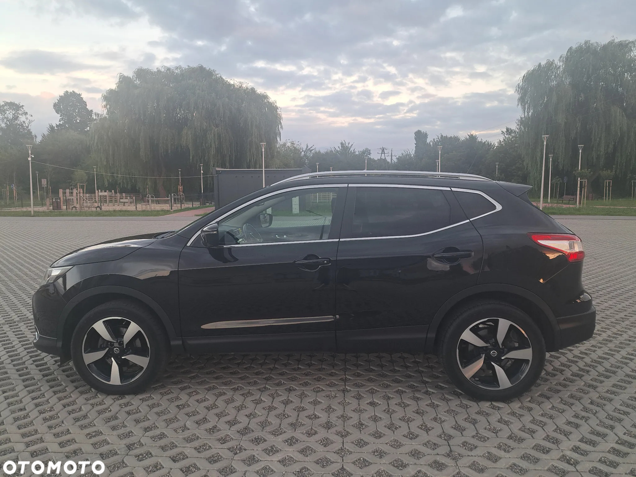 Nissan Qashqai 1.2 DIG-T N-Connecta EU6 - 2