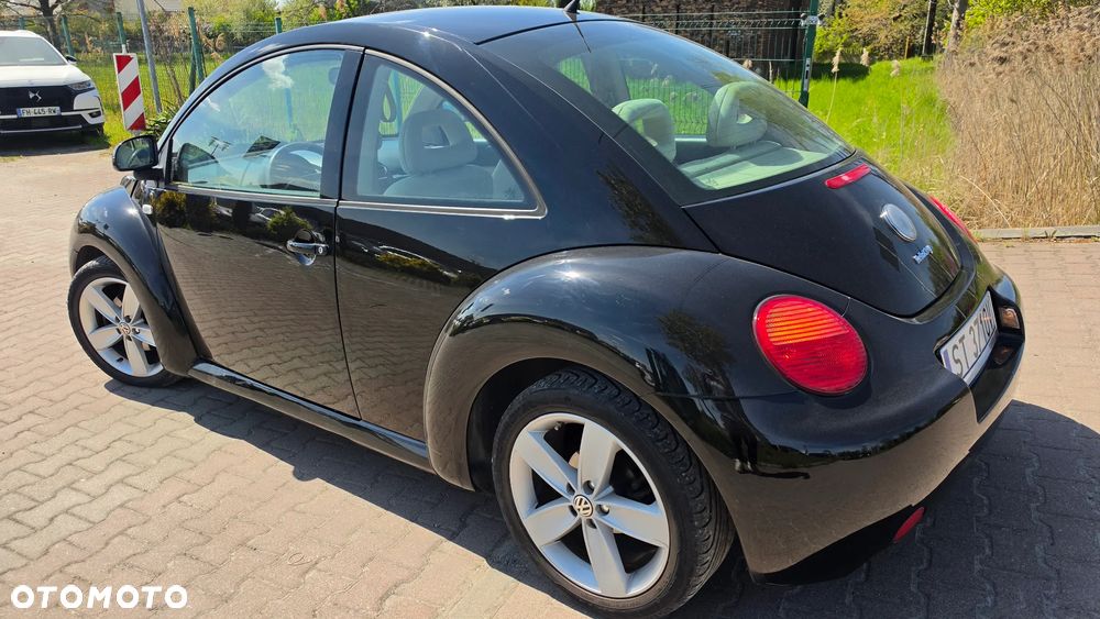 Volkswagen New Beetle 2.0 - 4