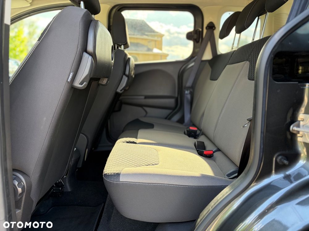 Ford Tourneo Courier 1.5 TDCi Ambiente - 25