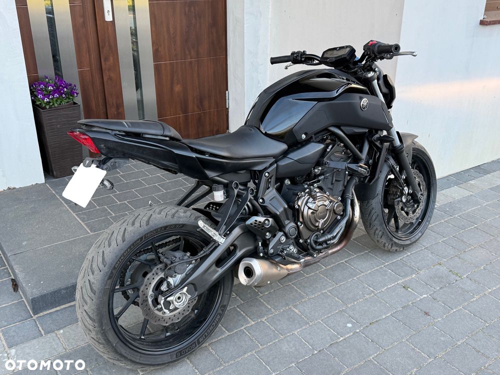 Yamaha MT - 2
