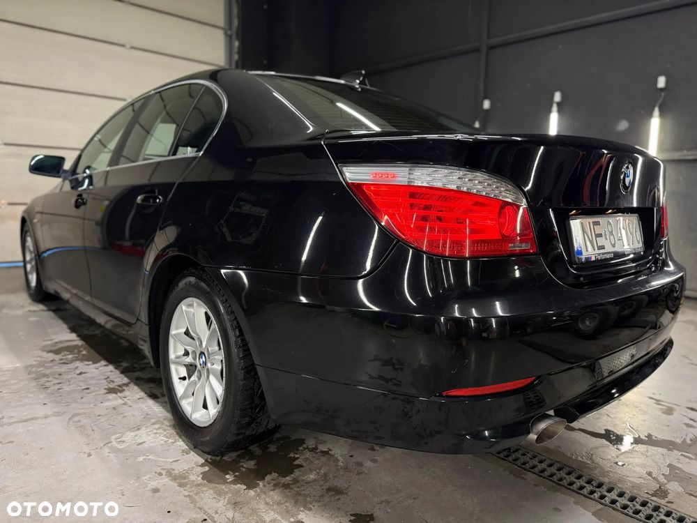 BMW Seria 5 520d - 24