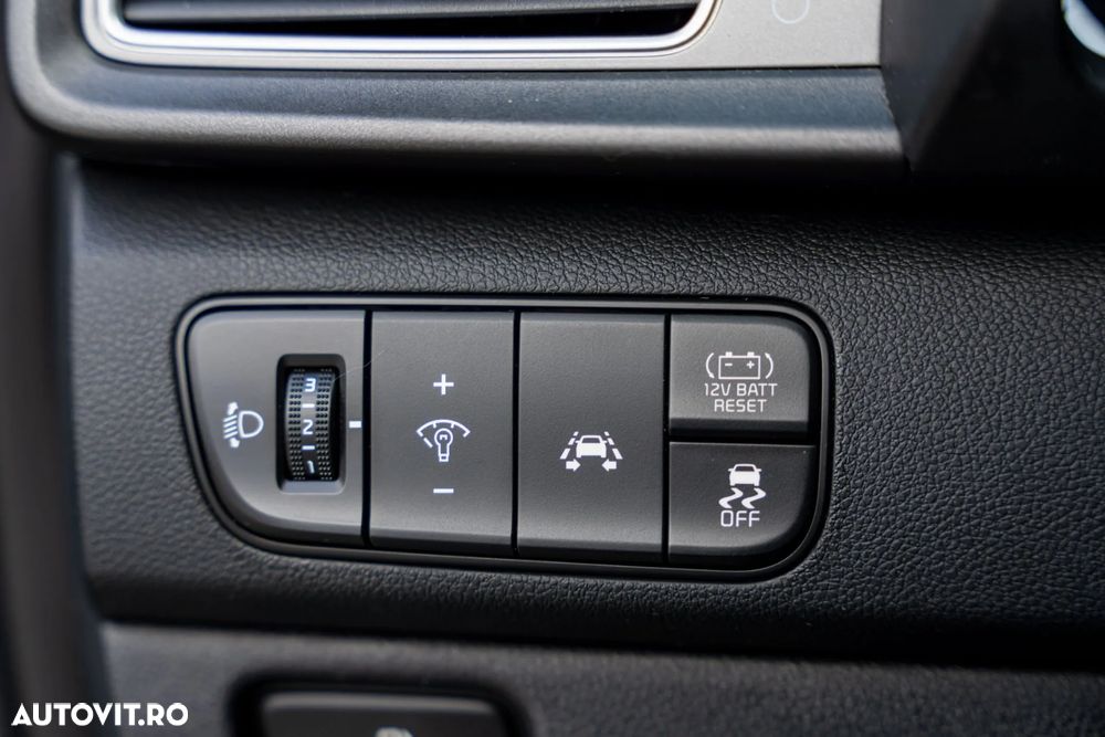 Kia Niro 1.6 GDI HEV 2WD OPF Aut. Spirit - 23