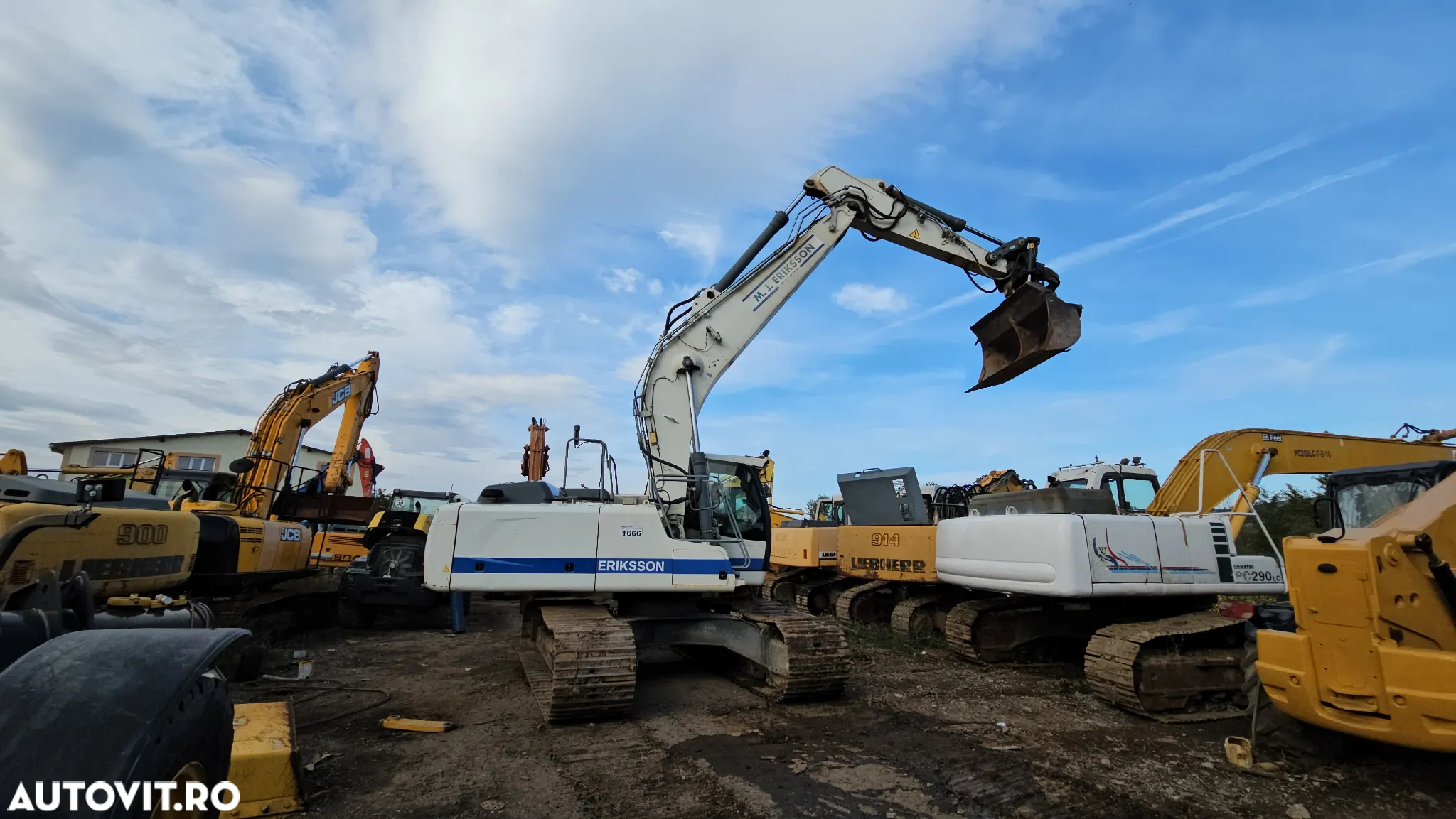 Liebherr R 924 Excavator pe șenile - 3