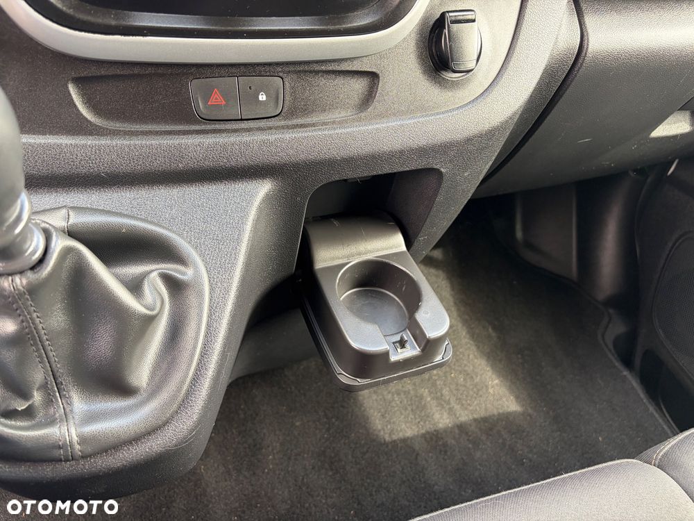 Renault Trafic - 14