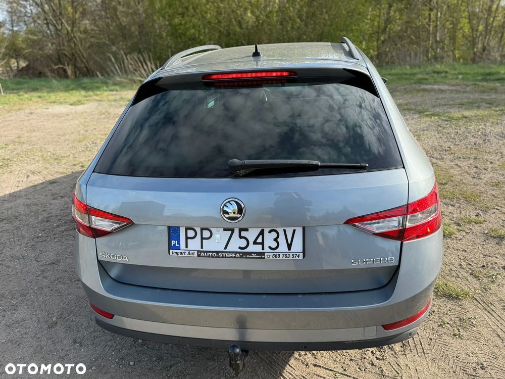 Skoda Superb 1.6 TDI Style - 18