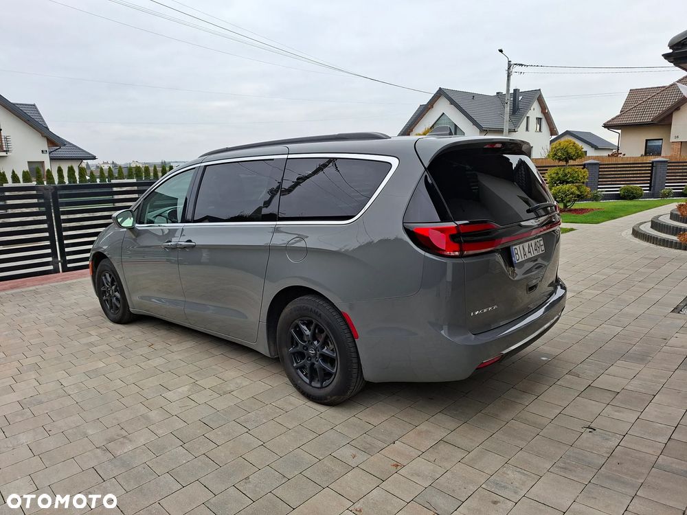 Chrysler Pacifica - 4