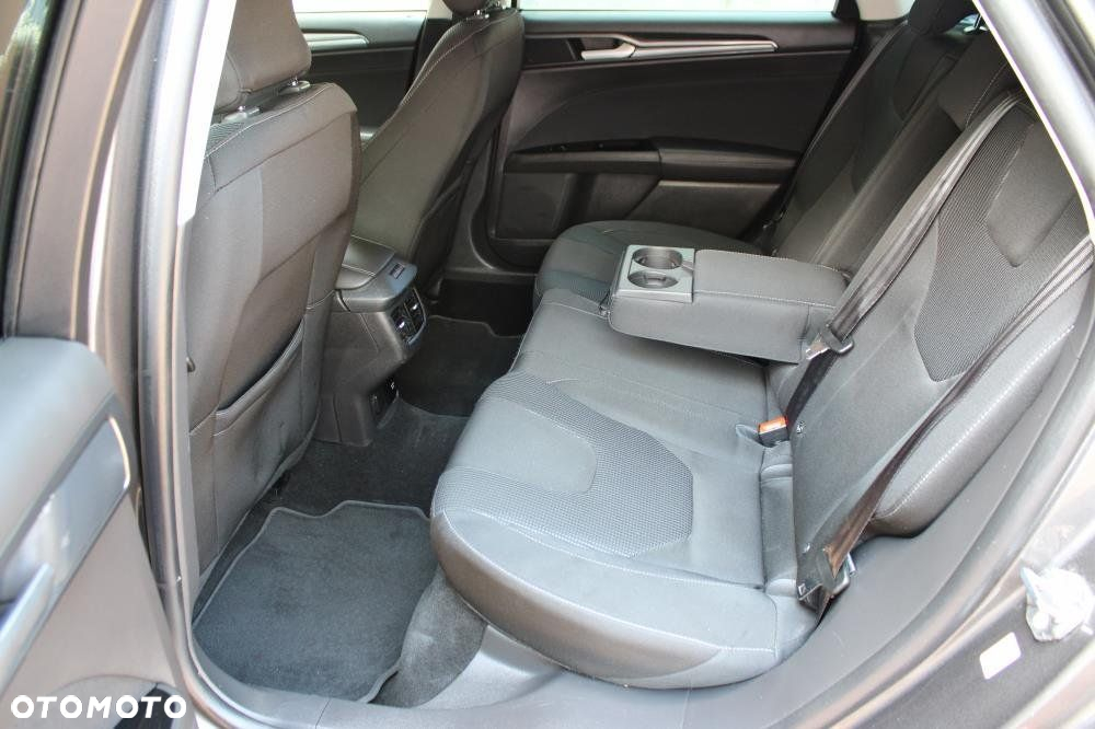 Ford Mondeo - 10
