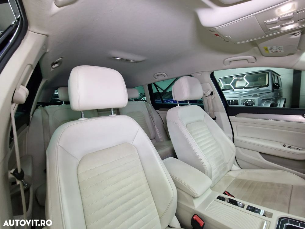 Volkswagen Passat 2.0 TDI SCR 4Motion DSG Highline - 22
