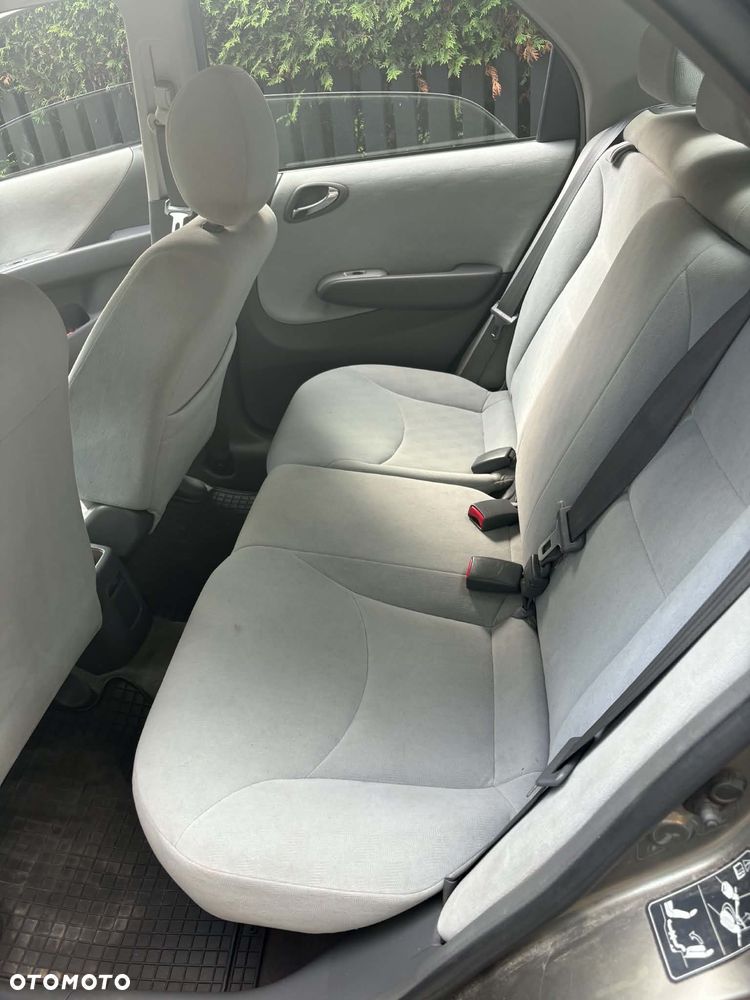 Honda City 1.4 Comfort - 15