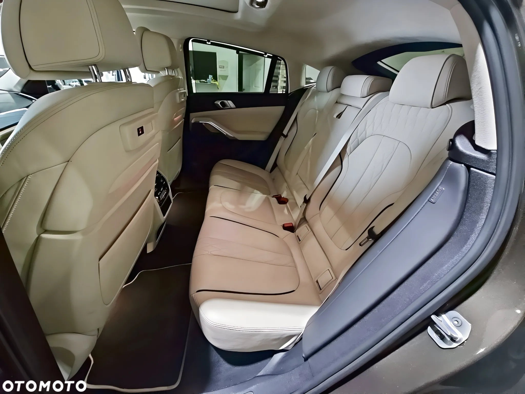 BMW X6 xDrive40i - 10