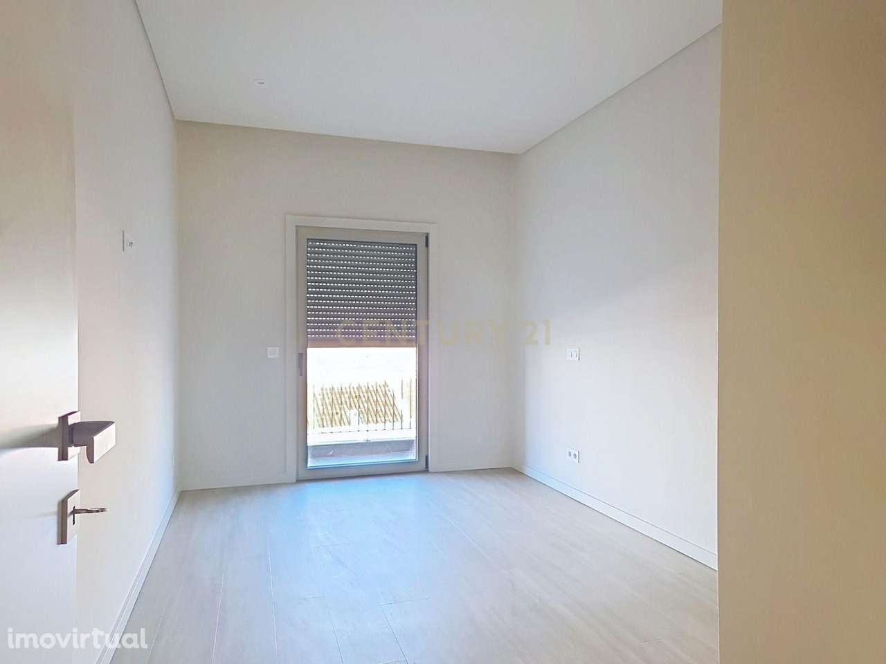 T2 novo para Arrendamento com garagem Box - Grande imagem: 3/21