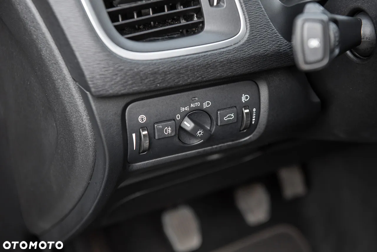 Volvo V40 - 17