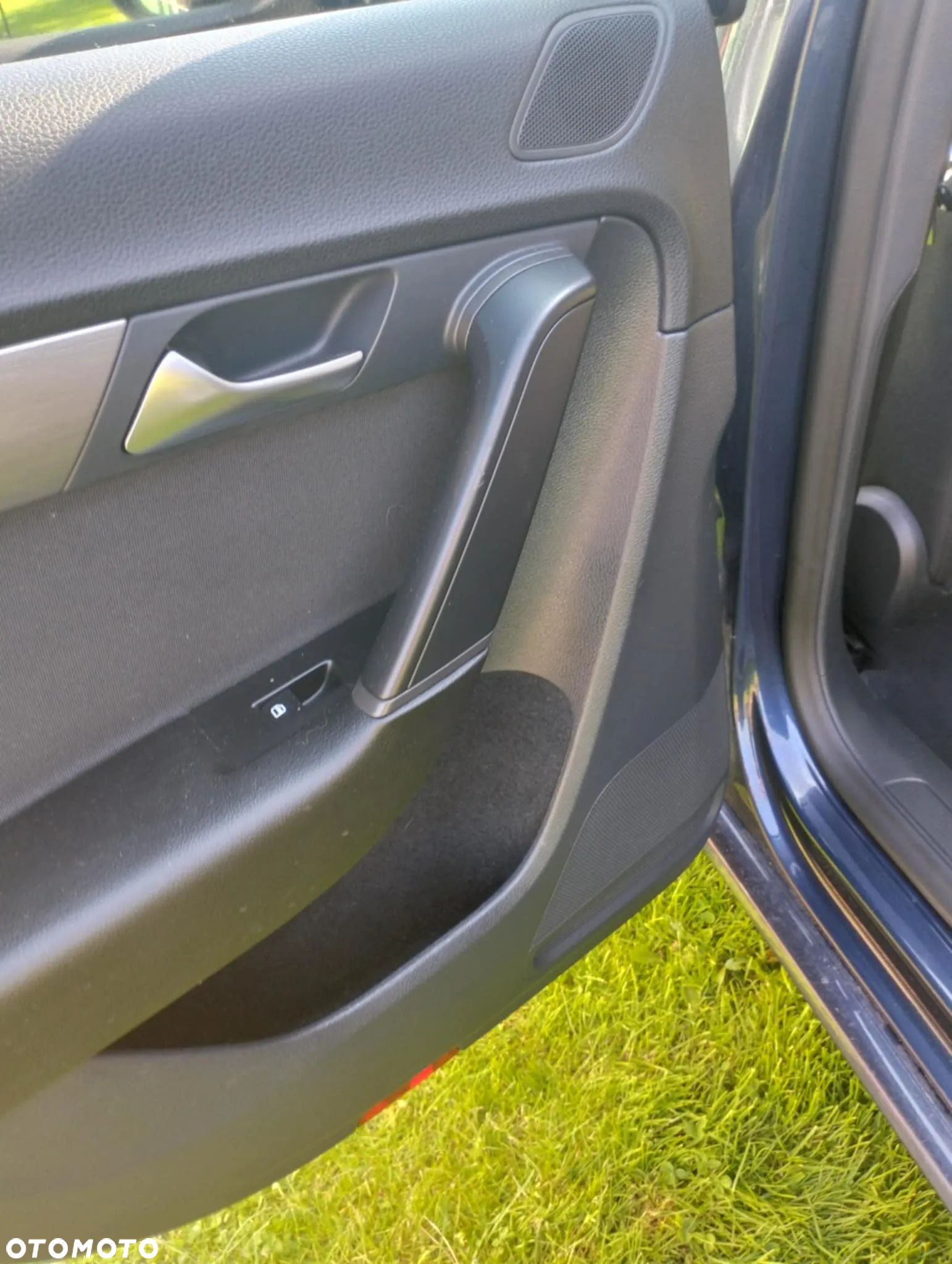 Volkswagen Passat 1.6 TDI Comfortline - 3