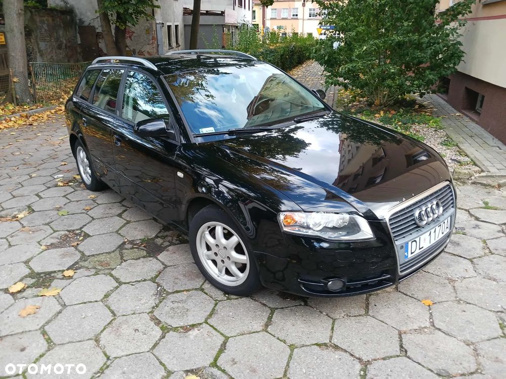 Audi A4 Avant - 1