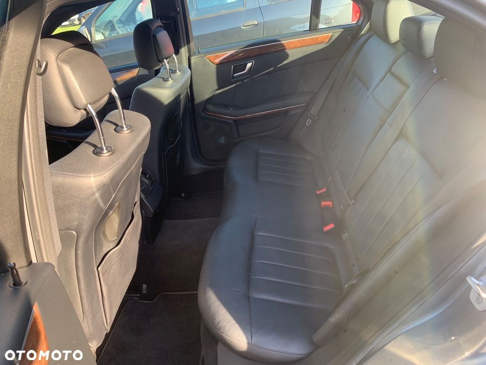 Mercedes-Benz Klasa E - 15